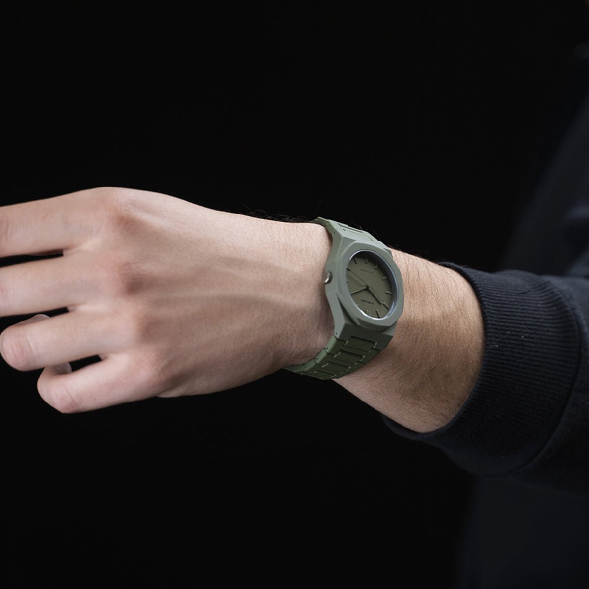 D1 MILANO Polycarbon Military Green PCBJ22 - Lam Workshop