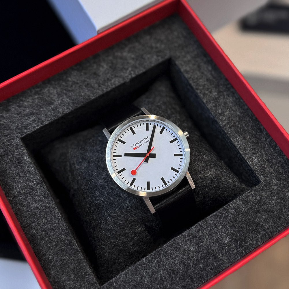 MONDAINE CLASSIC 40MM A660.30360.16SBBV - Lam Workshop