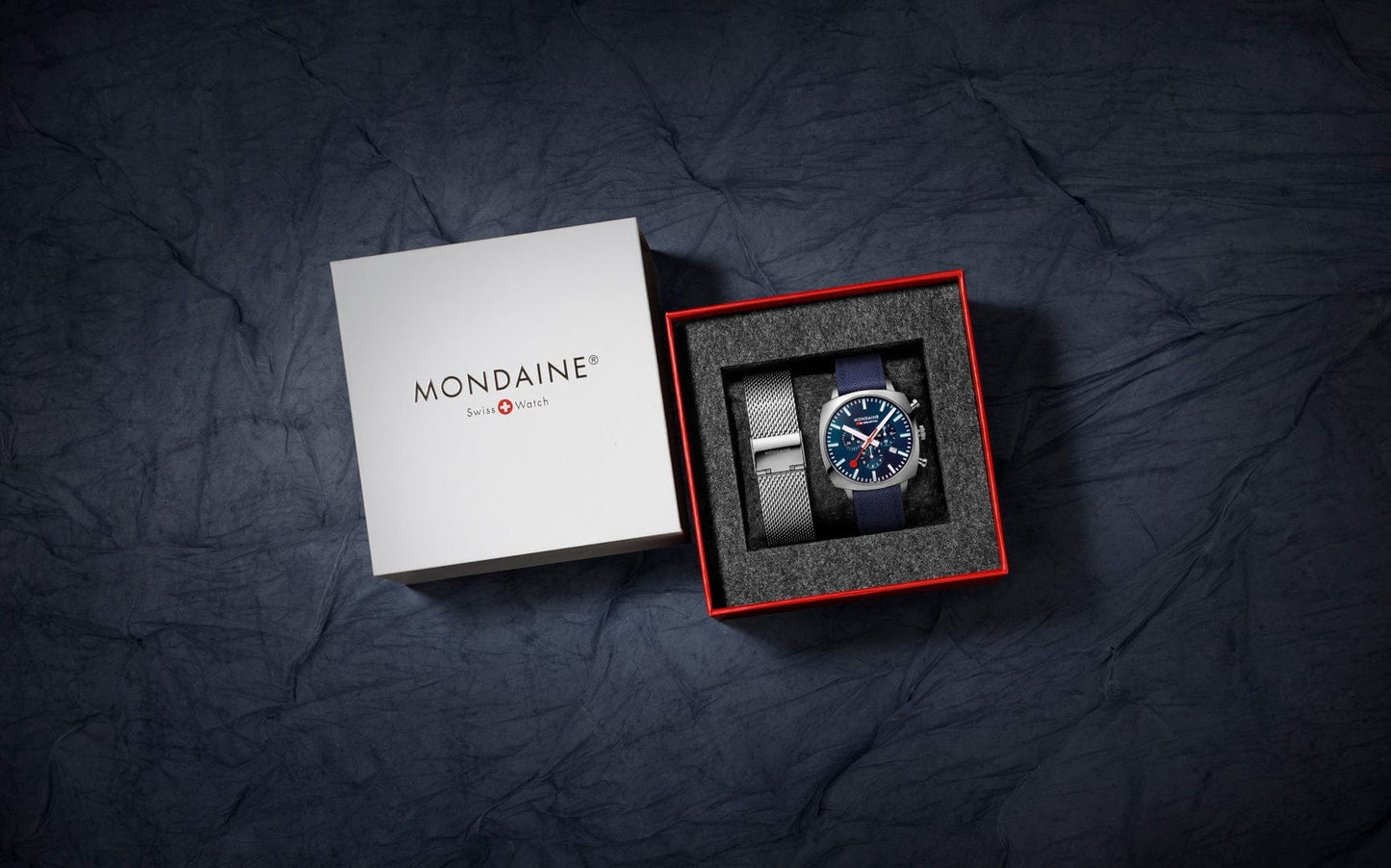 MONDAINE Grand Cushion Set Blue 41mm MSL.41440.LD - Lam Workshop