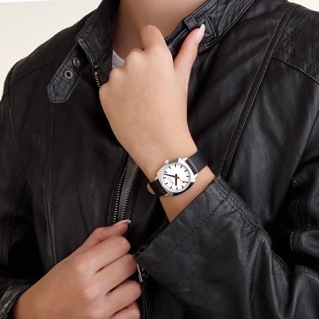 MONDAINE Petite Cushion 31mm MSL.31110.LBV - Lam Workshop