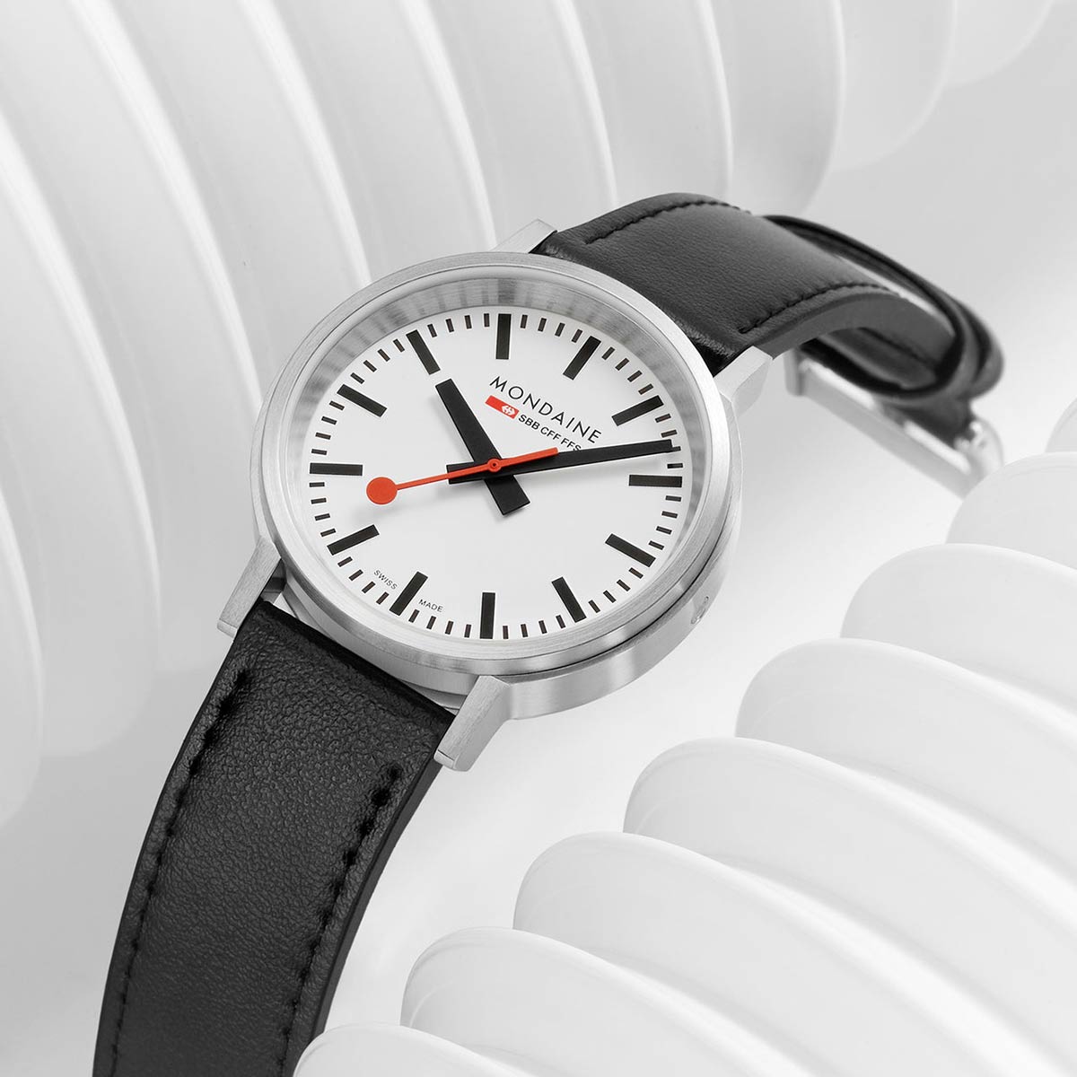 MONDAINE Stop2Go 41mm MST.4101B.LBV.2SE - Lam Workshop