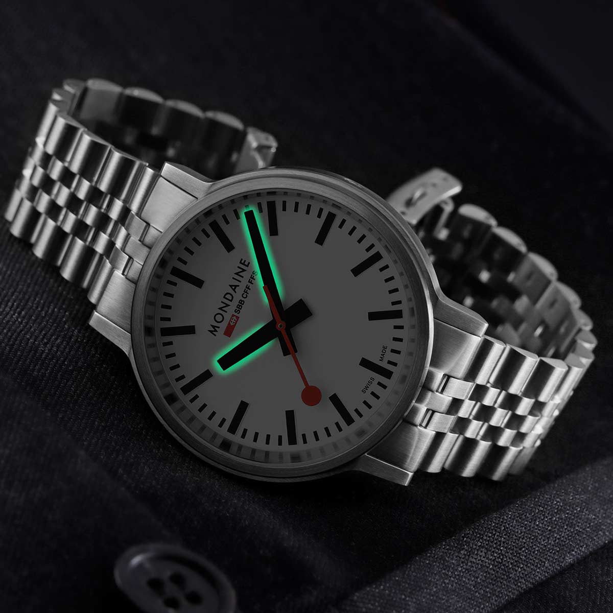 MONDAINE Stop2Go 41mm MST.4101B.SJ.2SE - Lam Workshop