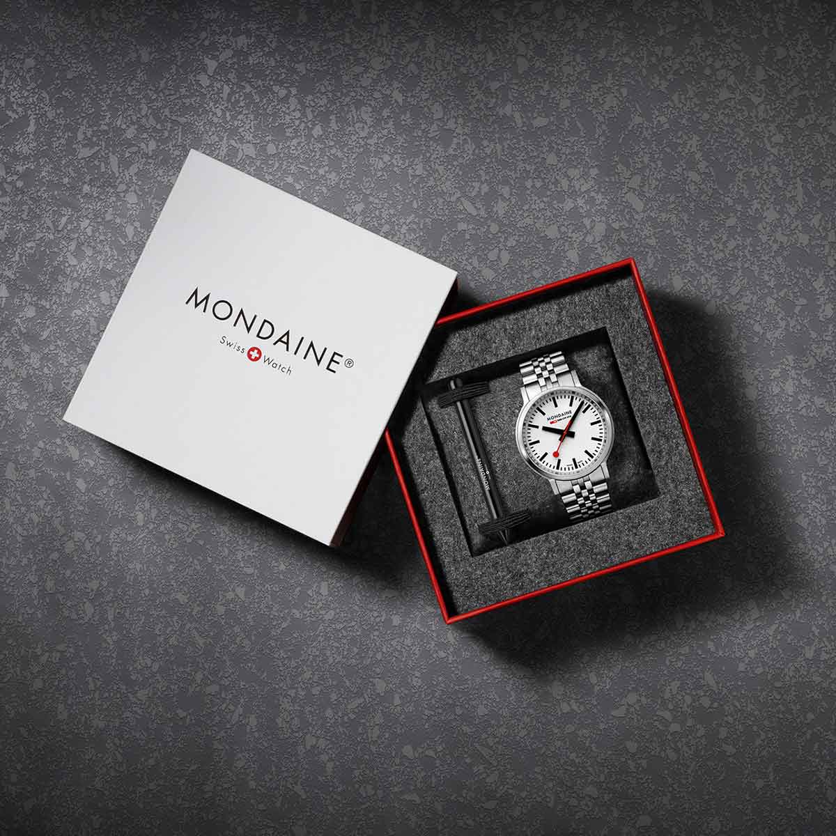 MONDAINE Stop2Go 41mm MST.4101B.SJ.2SE - Lam Workshop