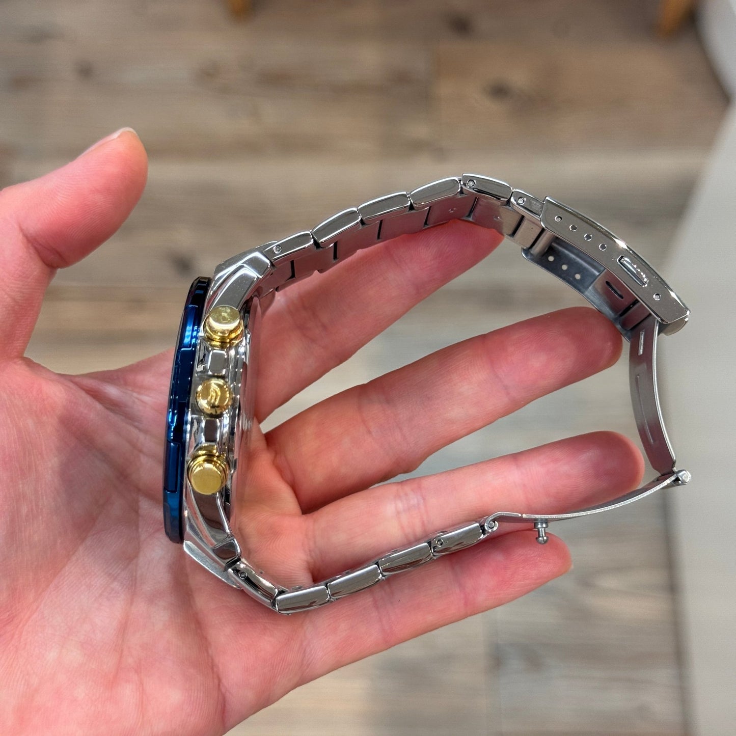 Pre - Owned Watches - CASIO EFR - 550RB - 2A, 90% new - Lam Workshop