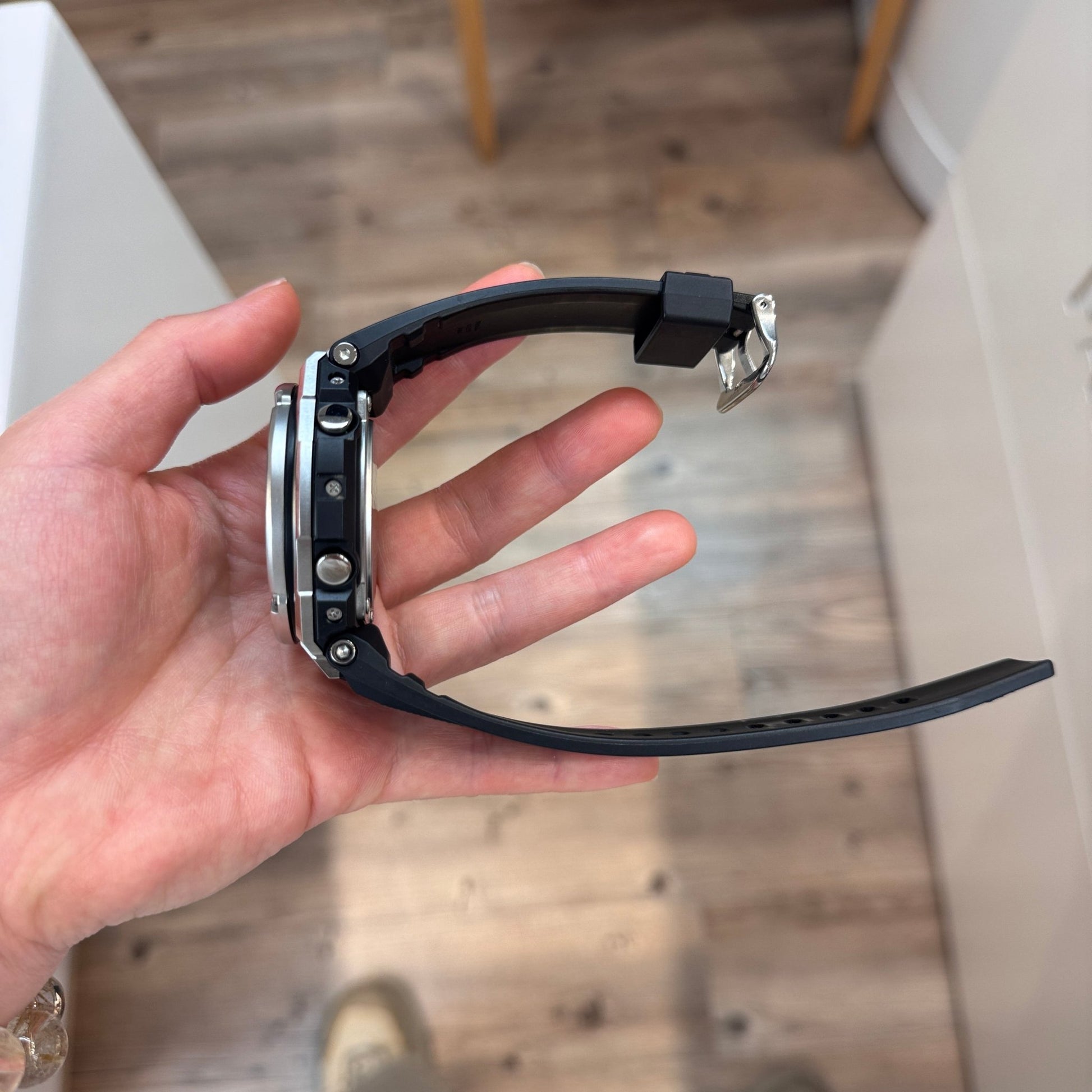 Pre - Owned Watches - CASIO GST - S110 - 1A, 85% new - Lam Workshop