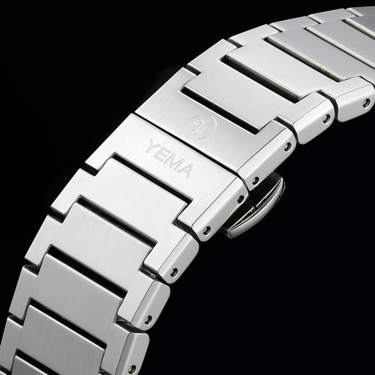 YEMA Urban Wristmaster Traveller YWTR24 - CMS - Lam Workshop