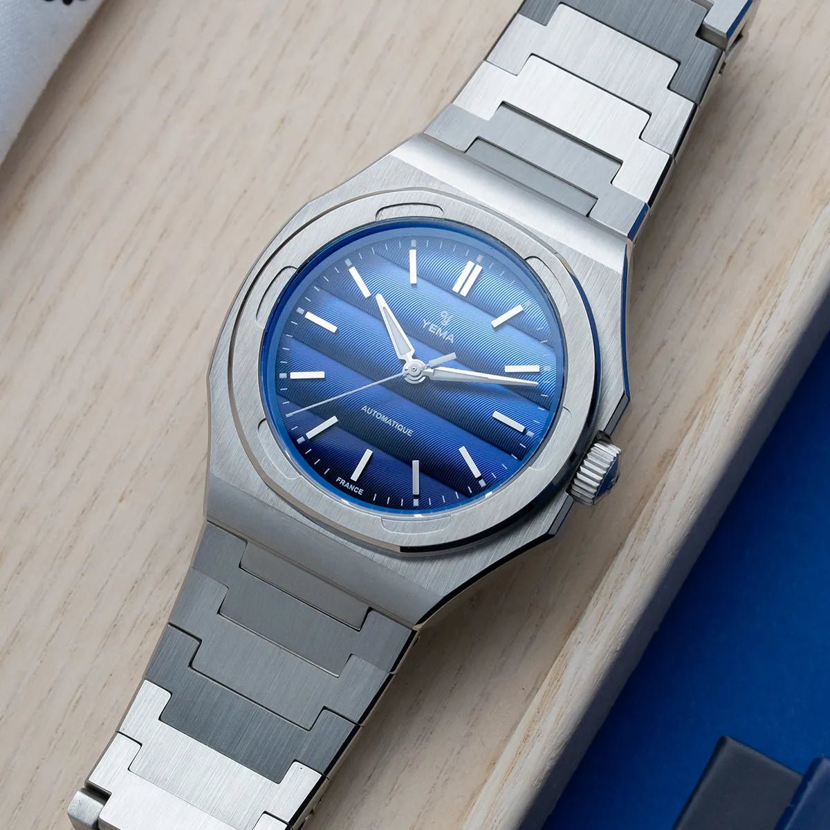 YEMA Urban Wristmaster Traveller YWTR24 - GMS - Lam Workshop