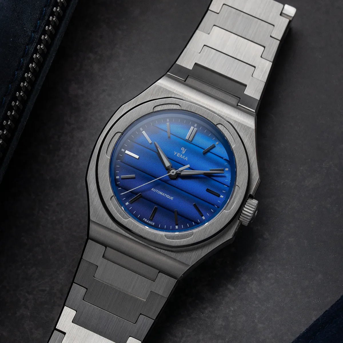 YEMA Urban Wristmaster Traveller YWTR24 - GMS - Lam Workshop