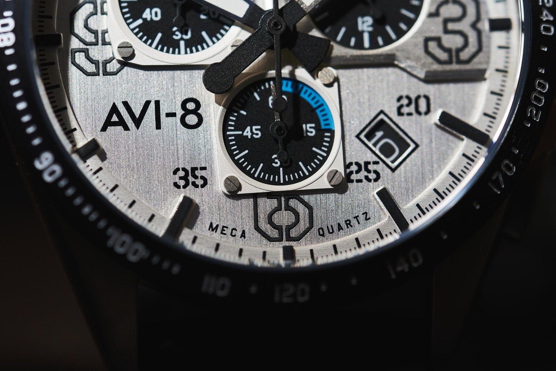 AVI - 8 P - 51 Mustang Blakeslee Chronograph AV - 4077 - 01 - Lam Workshop